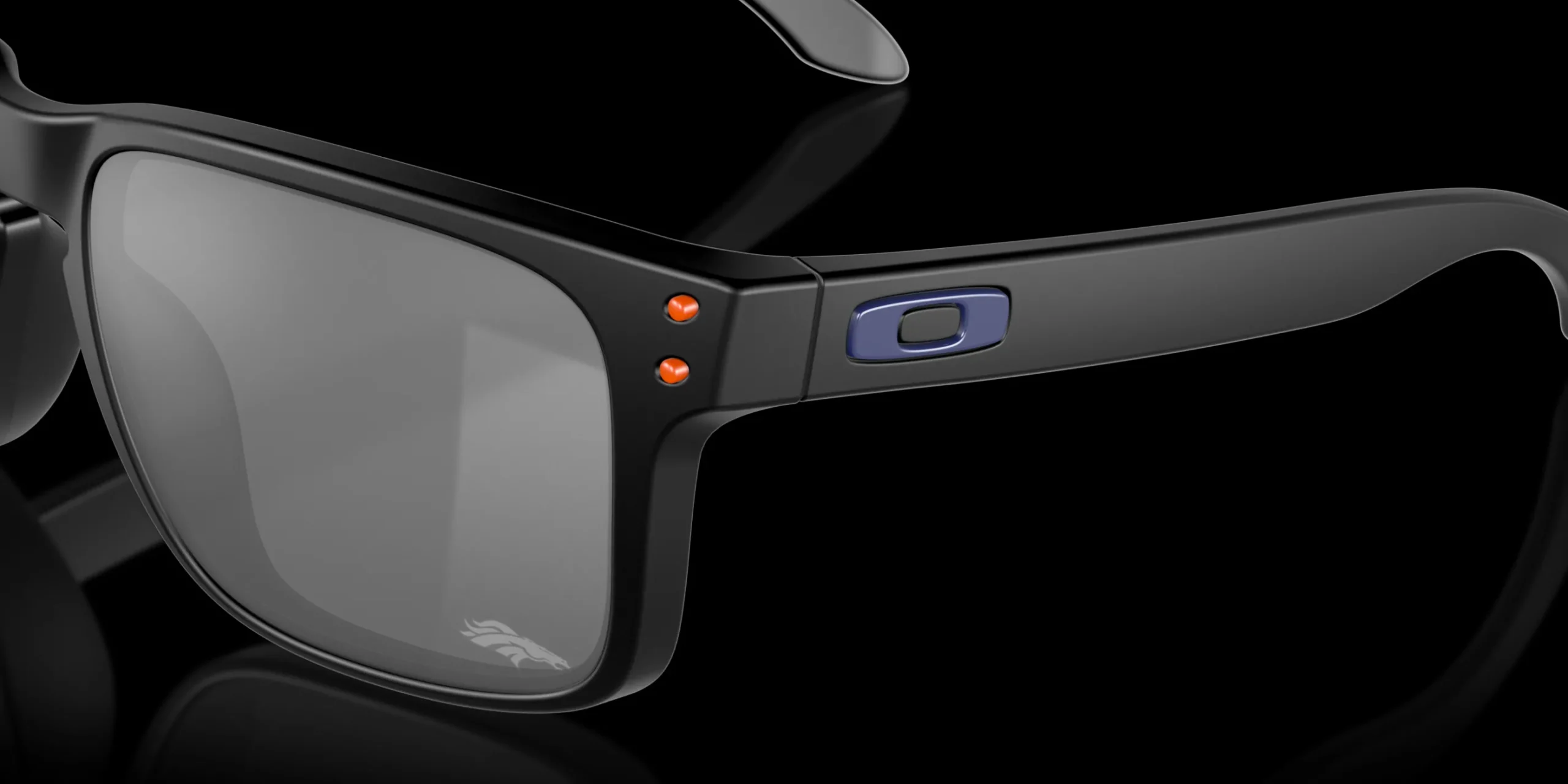 Denver Broncos Holbrook™<Oakley Shop