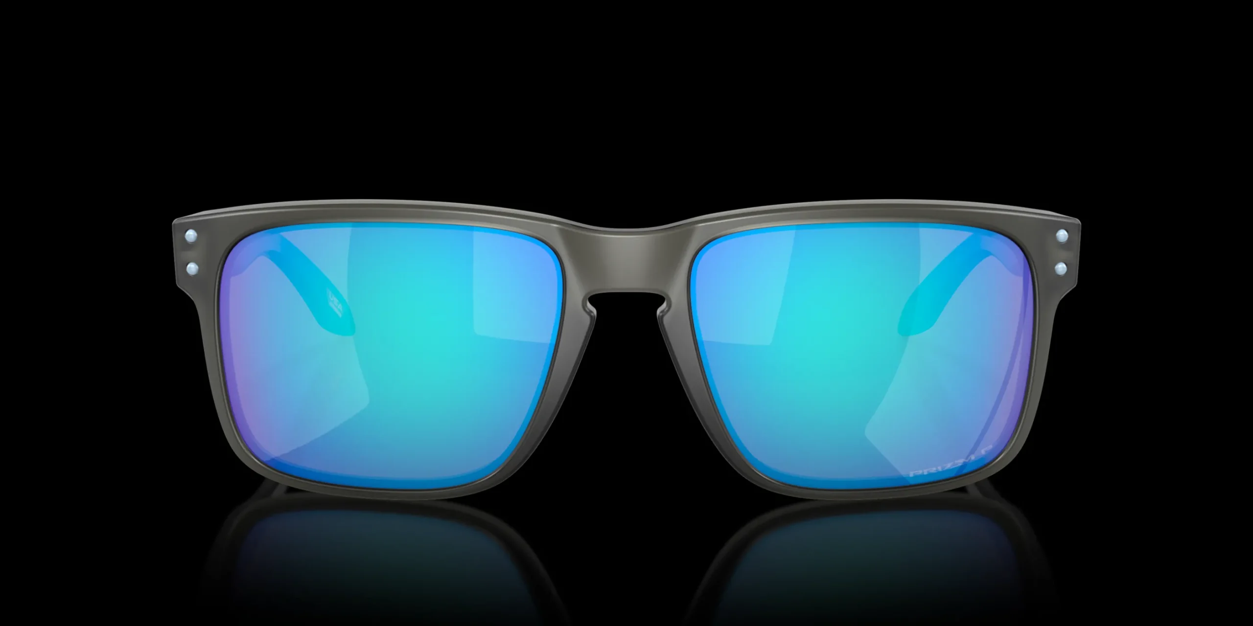Holbrook™ Encircle Collection<Oakley Store