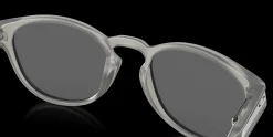 Latch™ (Low Bridge Fit) High Resolution Collection<Oakley Store