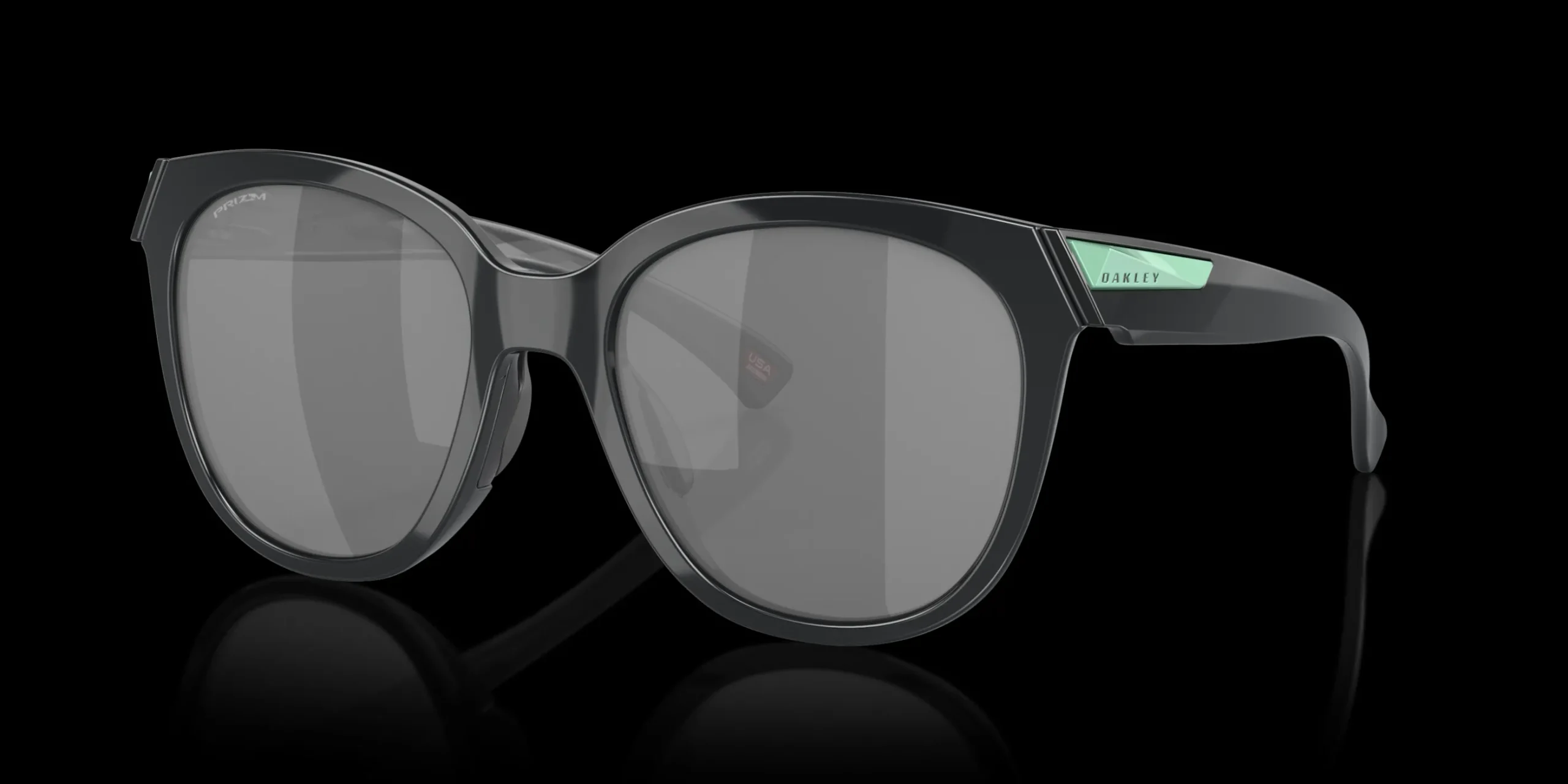 Low Key<Oakley Shop