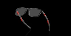 Quad Out (Youth Fit)<Oakley Best