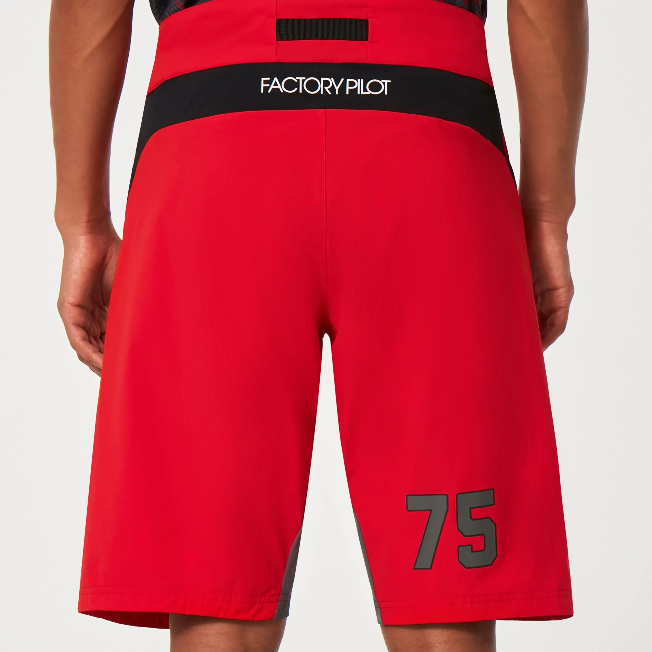 Seeker '75 Short<Oakley Best