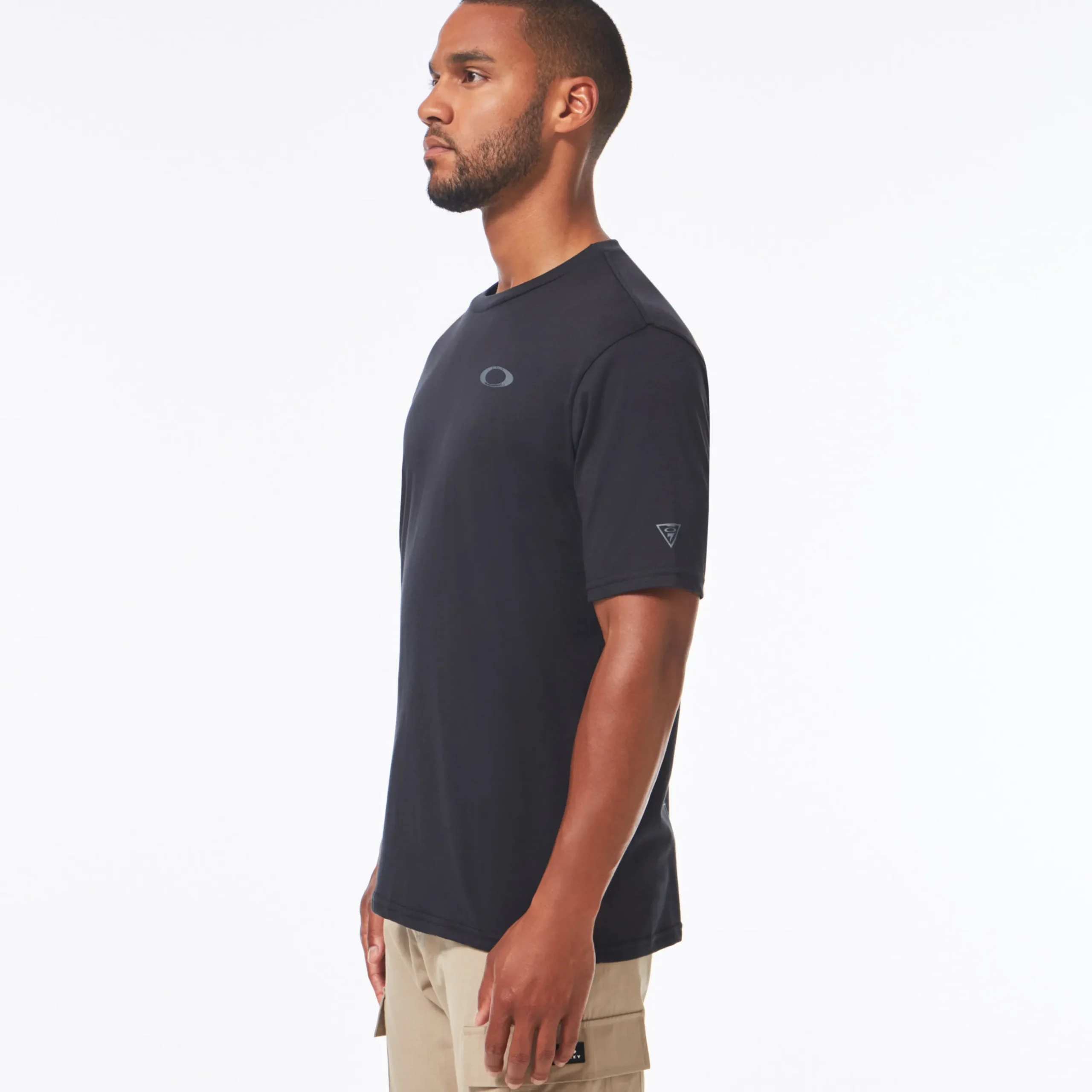 Si Brave Tee<Oakley Best