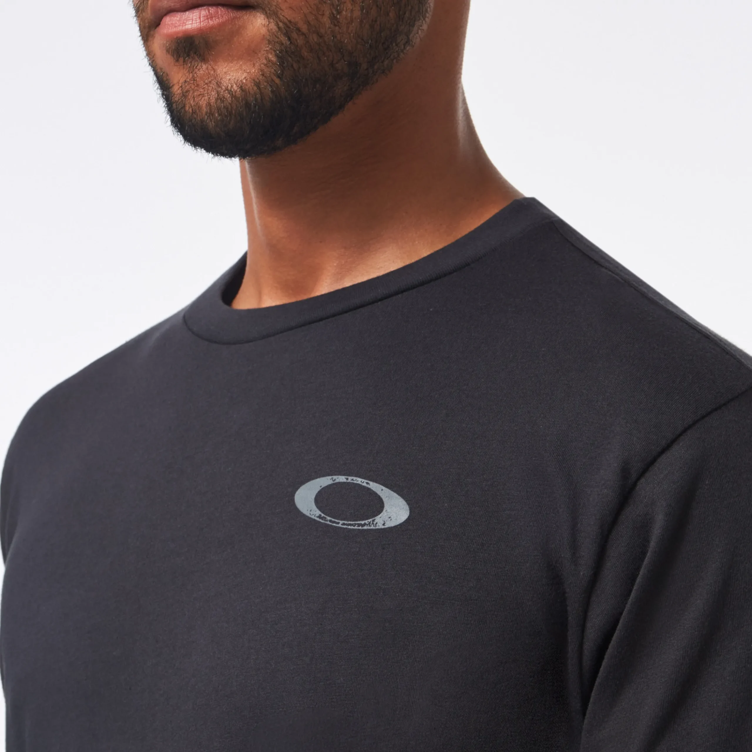 Si Brave Tee<Oakley Best