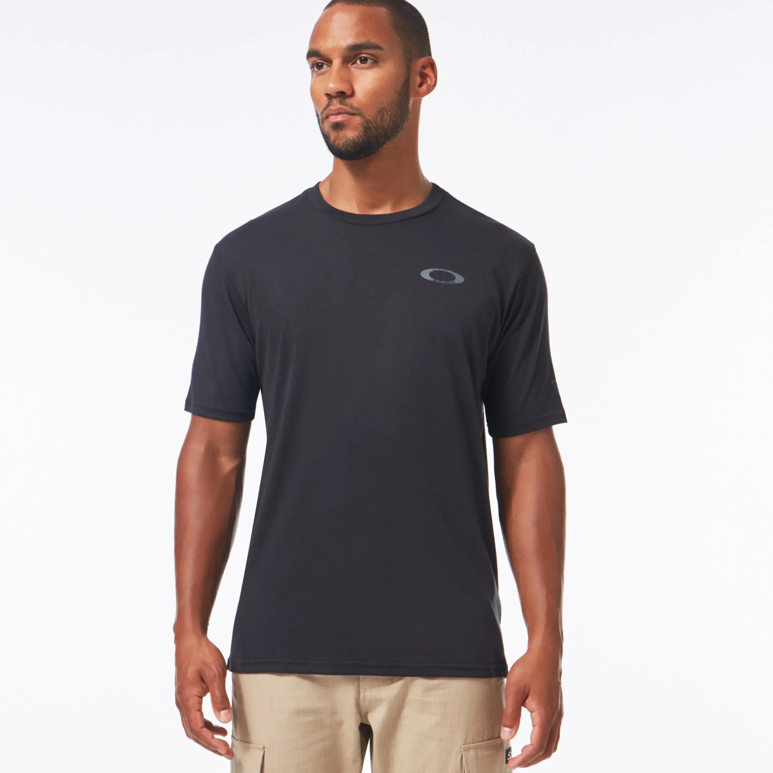 Si Brave Tee<Oakley Best