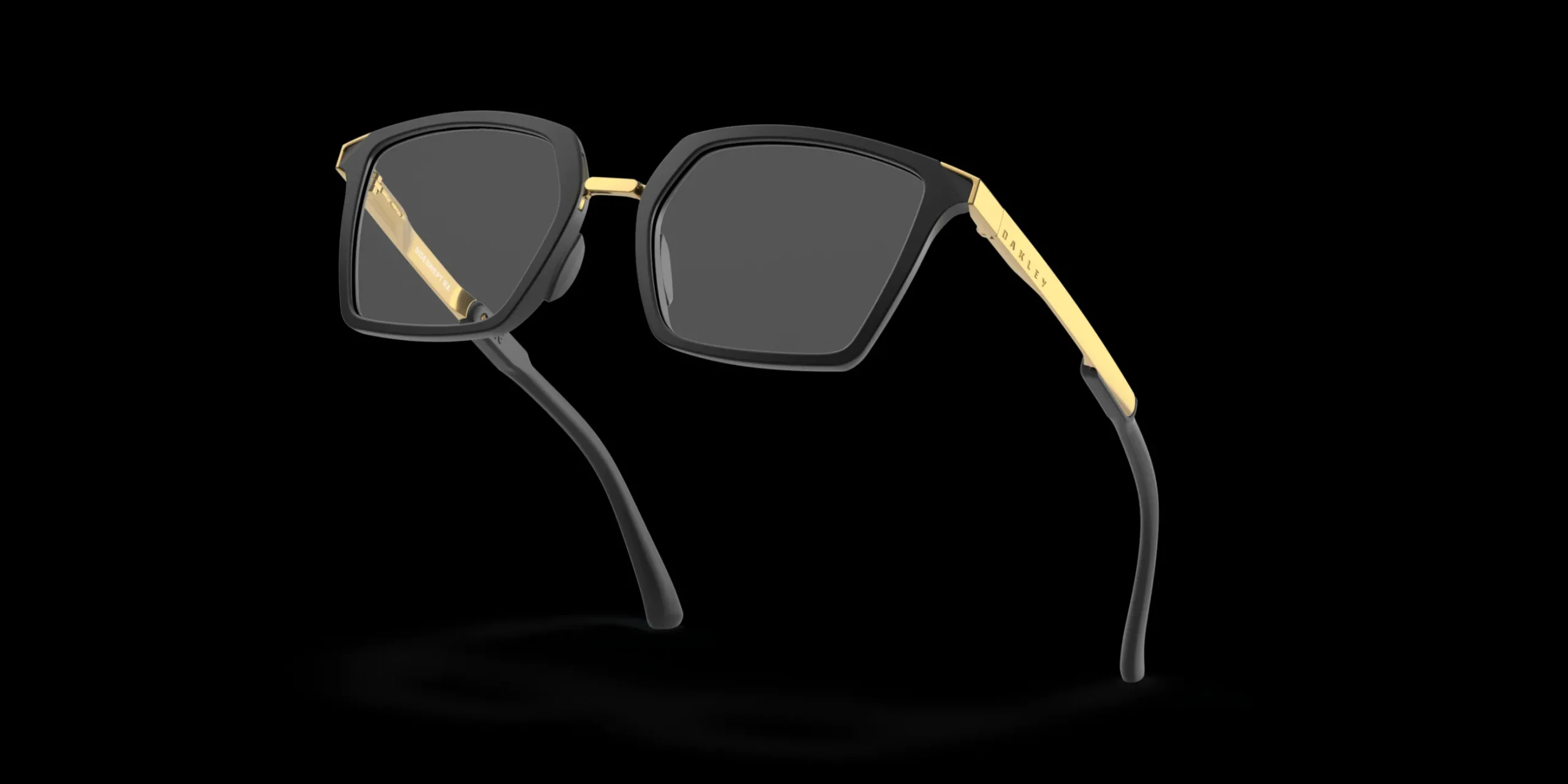 Side Swept<Oakley Shop